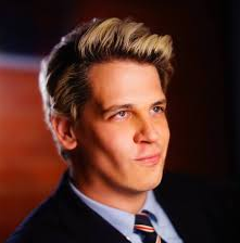 Milo Yiannopoulos 
