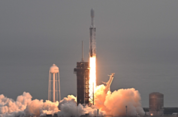 SpaceX Falcon Heavy rocket launches Psyche probe into Earths orbit.